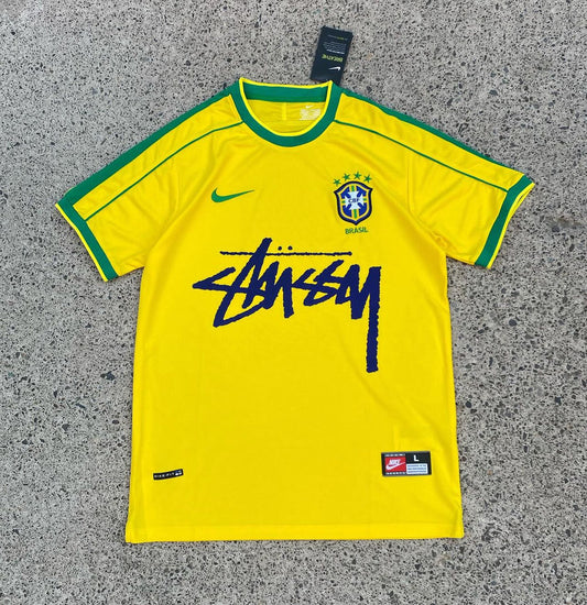 EDICIÓN ESPECIAL DE CAMISETA BRASIL X STUSSY