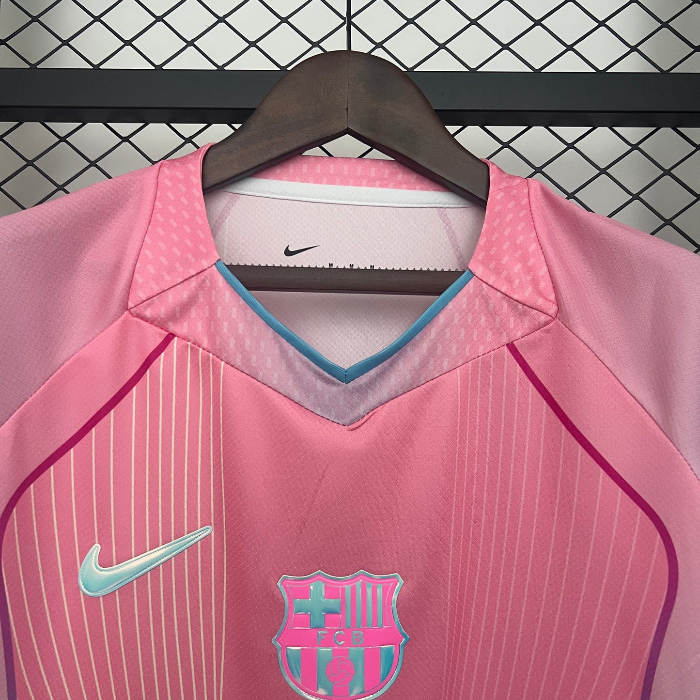Camiseta FC Barcelona edición especial rosa